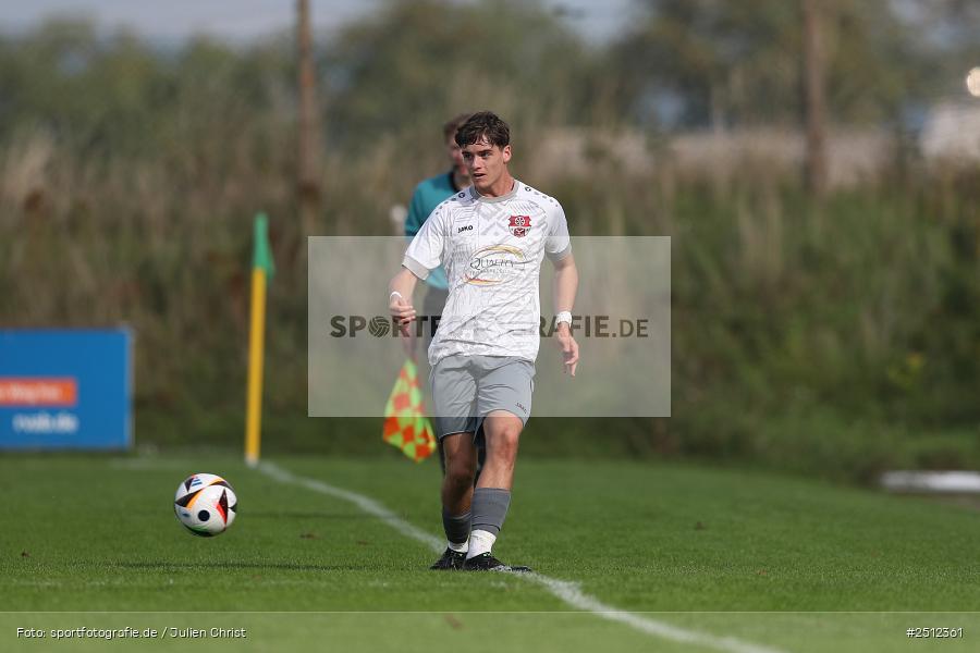 Sportgelände, Pflaumheim, 28.09.2025, sport, action, Fussball, BFV, 11. Spieltag, Bezirksliga Unterfranken West, SPG, TSV, SpVgg Hösbach-Bahnhof, TSV Pflaumheim - Bild-ID: 2512361