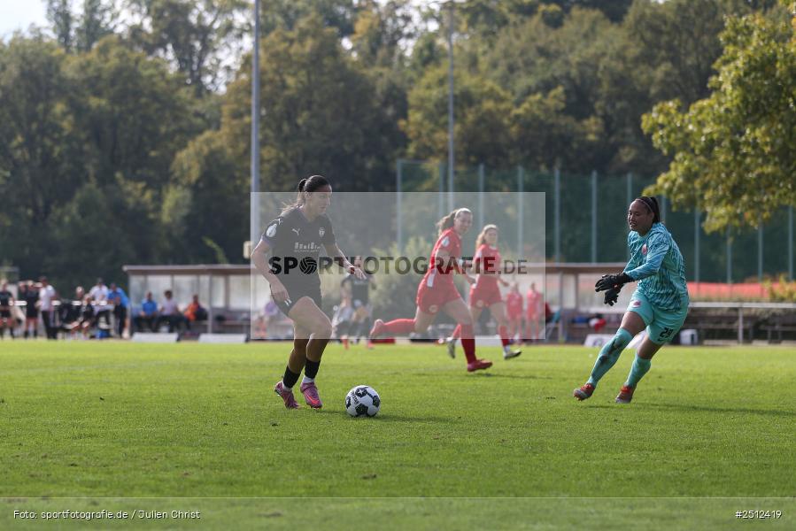 sport, action, SGS Essen, SGS, SANA Sportpark, Offenbach, OFC, Kickers Offenbach, Fussball, Frauen, DFB Pokal, DFB, 28.09.2025, 1. Runde - Bild-ID: 2512419