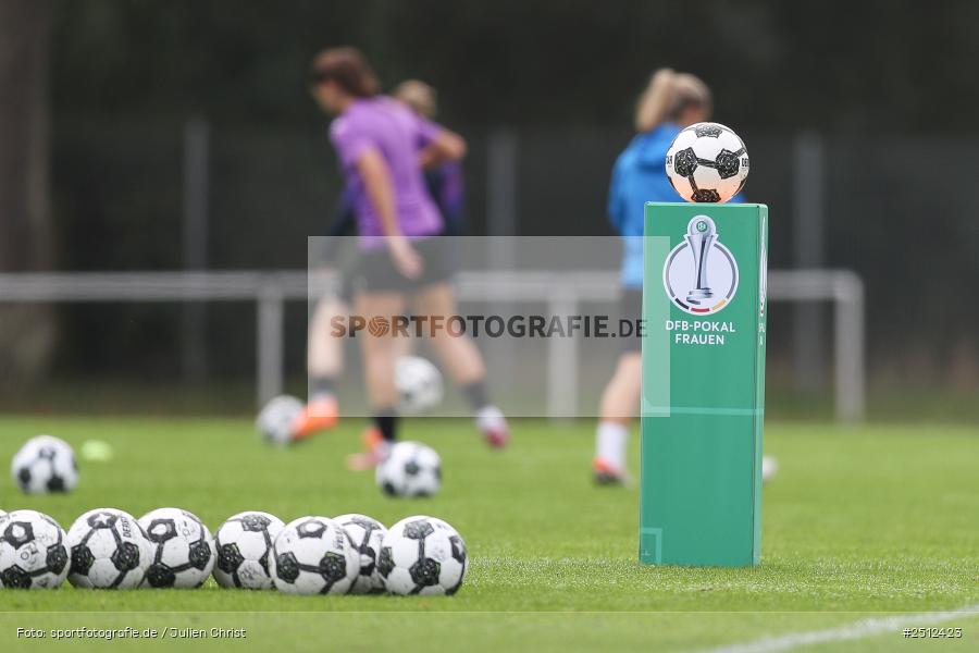 sport, action, SGS Essen, SGS, SANA Sportpark, Offenbach, OFC, Kickers Offenbach, Fussball, Frauen, DFB Pokal, DFB, 28.09.2025, 1. Runde - Bild-ID: 2512423