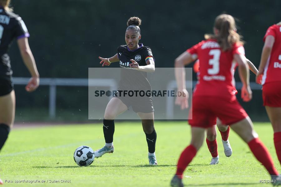 sport, action, SGS Essen, SGS, SANA Sportpark, Offenbach, OFC, Kickers Offenbach, Fussball, Frauen, DFB Pokal, DFB, 28.09.2025, 1. Runde - Bild-ID: 2512642