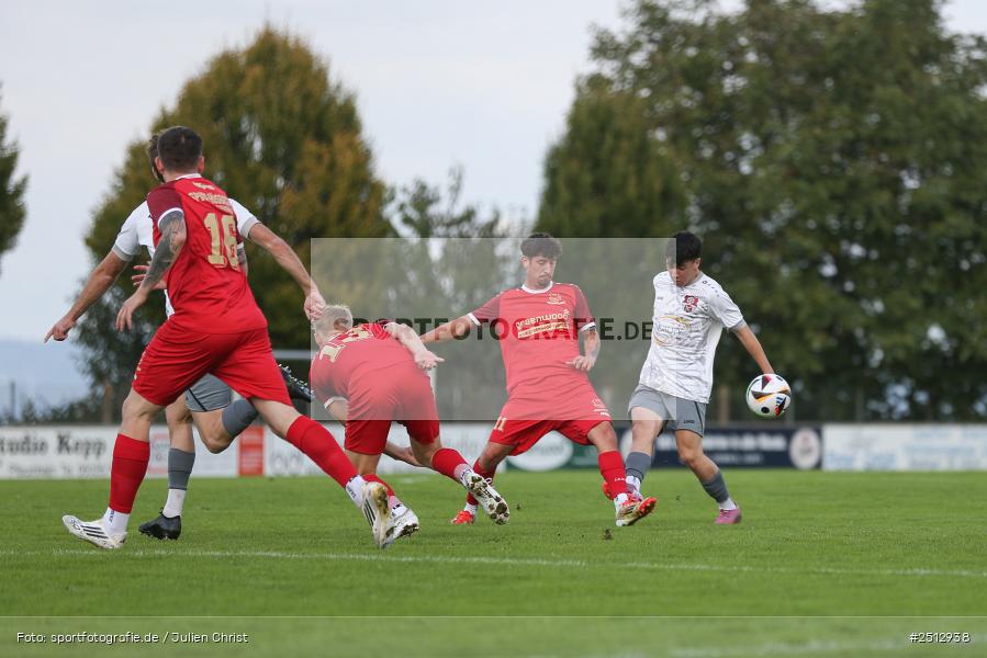 sport, action, TSV Pflaumheim, TSV, Sportgelände, SpVgg Hösbach-Bahnhof, SPG, Pflaumheim, Fussball, Bezirksliga Unterfranken West, BFV, 28.09.2025, 11. Spieltag - Bild-ID: 2512938