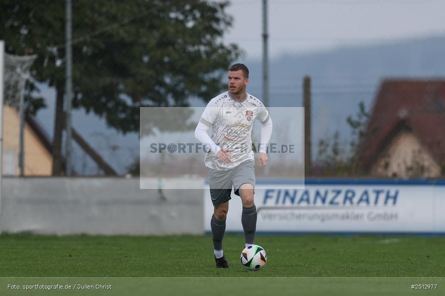 sport, action, TSV Pflaumheim, TSV, Sportgelände, SpVgg Hösbach-Bahnhof, SPG, Pflaumheim, Fussball, Bezirksliga Unterfranken West, BFV, 28.09.2025, 11. Spieltag - Bild-ID: 2512977