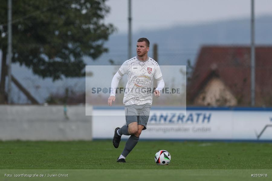 sport, action, TSV Pflaumheim, TSV, Sportgelände, SpVgg Hösbach-Bahnhof, SPG, Pflaumheim, Fussball, Bezirksliga Unterfranken West, BFV, 28.09.2025, 11. Spieltag - Bild-ID: 2512978