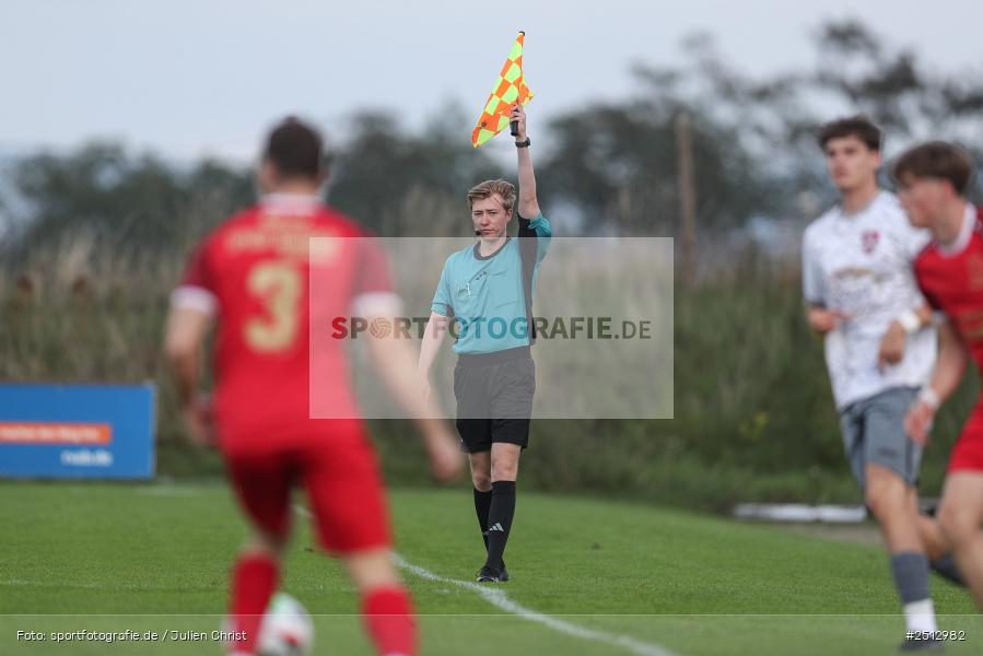 sport, action, TSV Pflaumheim, TSV, Sportgelände, SpVgg Hösbach-Bahnhof, SPG, Pflaumheim, Fussball, Bezirksliga Unterfranken West, BFV, 28.09.2025, 11. Spieltag - Bild-ID: 2512982