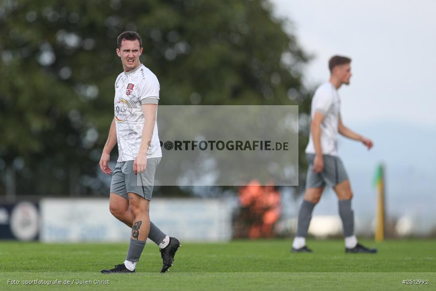 sport, action, TSV Pflaumheim, TSV, Sportgelände, SpVgg Hösbach-Bahnhof, SPG, Pflaumheim, Fussball, Bezirksliga Unterfranken West, BFV, 28.09.2025, 11. Spieltag - Bild-ID: 2512992