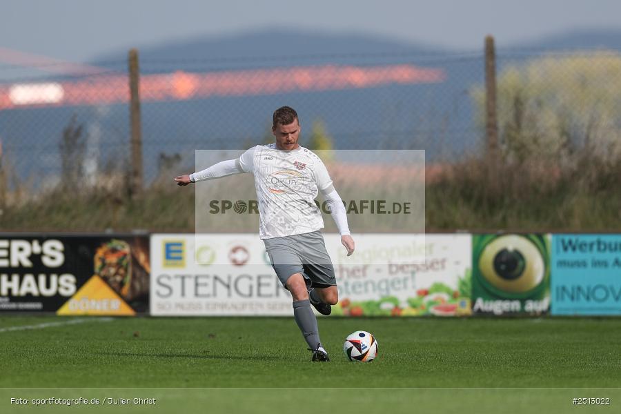 sport, action, TSV Pflaumheim, TSV, Sportgelände, SpVgg Hösbach-Bahnhof, SPG, Pflaumheim, Fussball, Bezirksliga Unterfranken West, BFV, 28.09.2025, 11. Spieltag - Bild-ID: 2513022