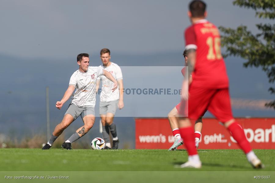 sport, action, TSV Pflaumheim, TSV, Sportgelände, SpVgg Hösbach-Bahnhof, SPG, Pflaumheim, Fussball, Bezirksliga Unterfranken West, BFV, 28.09.2025, 11. Spieltag - Bild-ID: 2513037