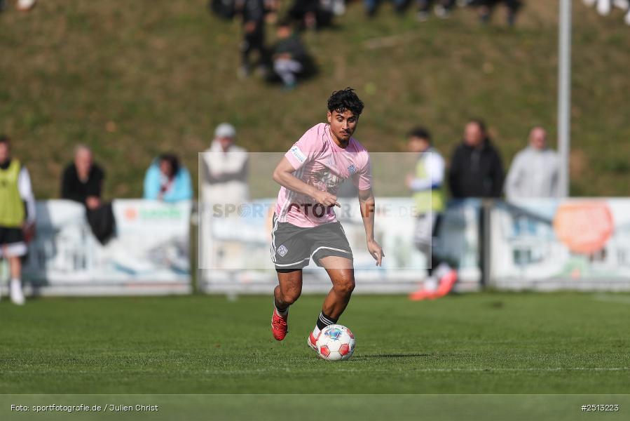 sport, action, TSV Aubstadt, TSV, SVA, SV Viktoria Aschaffenburg, Regionalliga Bayern, NGN Arena, Fussball, BFV, Aubstadt, 12. Spieltag, 03.10.2025 - Bild-ID: 2513223