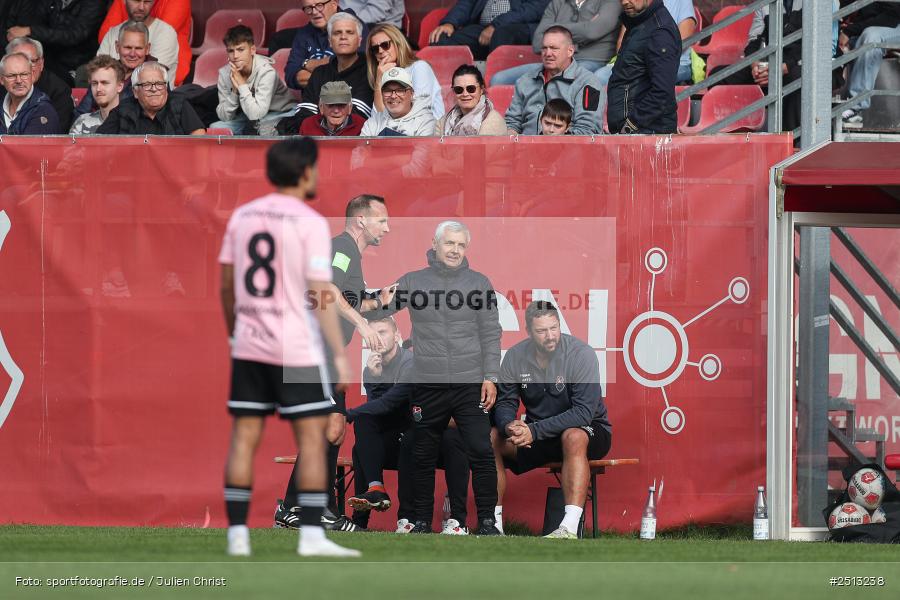 sport, action, TSV Aubstadt, TSV, SVA, SV Viktoria Aschaffenburg, Regionalliga Bayern, NGN Arena, Fussball, BFV, Aubstadt, 12. Spieltag, 03.10.2025 - Bild-ID: 2513238