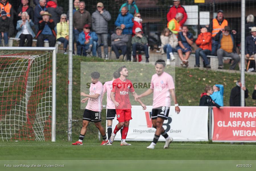 sport, action, TSV Aubstadt, TSV, SVA, SV Viktoria Aschaffenburg, Regionalliga Bayern, NGN Arena, Fussball, BFV, Aubstadt, 12. Spieltag, 03.10.2025 - Bild-ID: 2513252