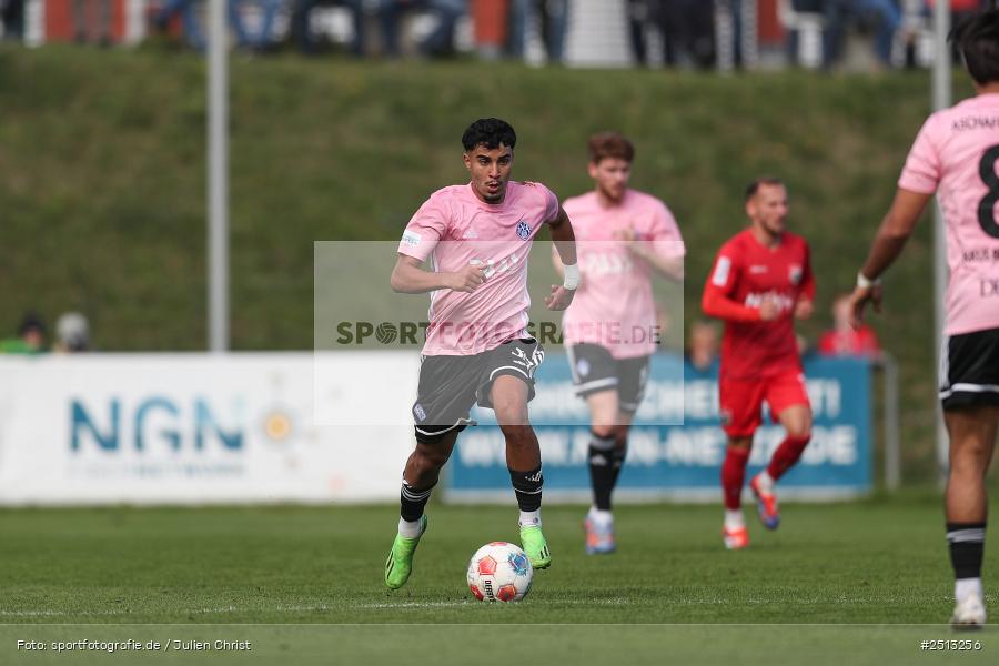 sport, action, TSV Aubstadt, TSV, SVA, SV Viktoria Aschaffenburg, Regionalliga Bayern, NGN Arena, Fussball, BFV, Aubstadt, 12. Spieltag, 03.10.2025 - Bild-ID: 2513256