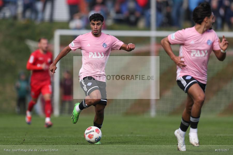 sport, action, TSV Aubstadt, TSV, SVA, SV Viktoria Aschaffenburg, Regionalliga Bayern, NGN Arena, Fussball, BFV, Aubstadt, 12. Spieltag, 03.10.2025 - Bild-ID: 2513257