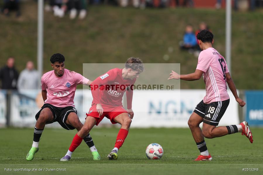 sport, action, TSV Aubstadt, TSV, SVA, SV Viktoria Aschaffenburg, Regionalliga Bayern, NGN Arena, Fussball, BFV, Aubstadt, 12. Spieltag, 03.10.2025 - Bild-ID: 2513298