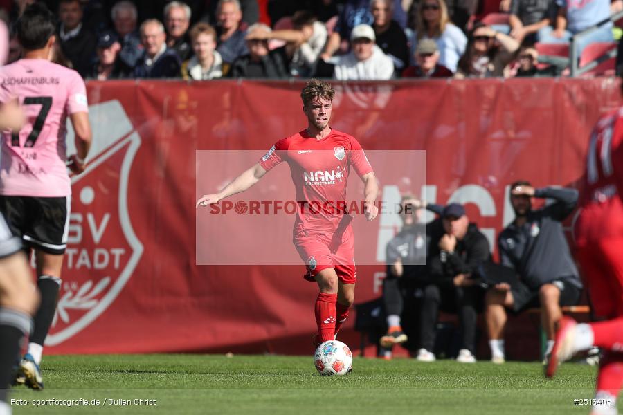 sport, action, TSV Aubstadt, TSV, SVA, SV Viktoria Aschaffenburg, Regionalliga Bayern, NGN Arena, Fussball, BFV, Aubstadt, 12. Spieltag, 03.10.2025 - Bild-ID: 2513405