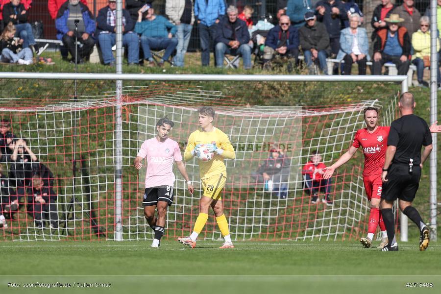 sport, action, TSV Aubstadt, TSV, SVA, SV Viktoria Aschaffenburg, Regionalliga Bayern, NGN Arena, Fussball, BFV, Aubstadt, 12. Spieltag, 03.10.2025 - Bild-ID: 2513408