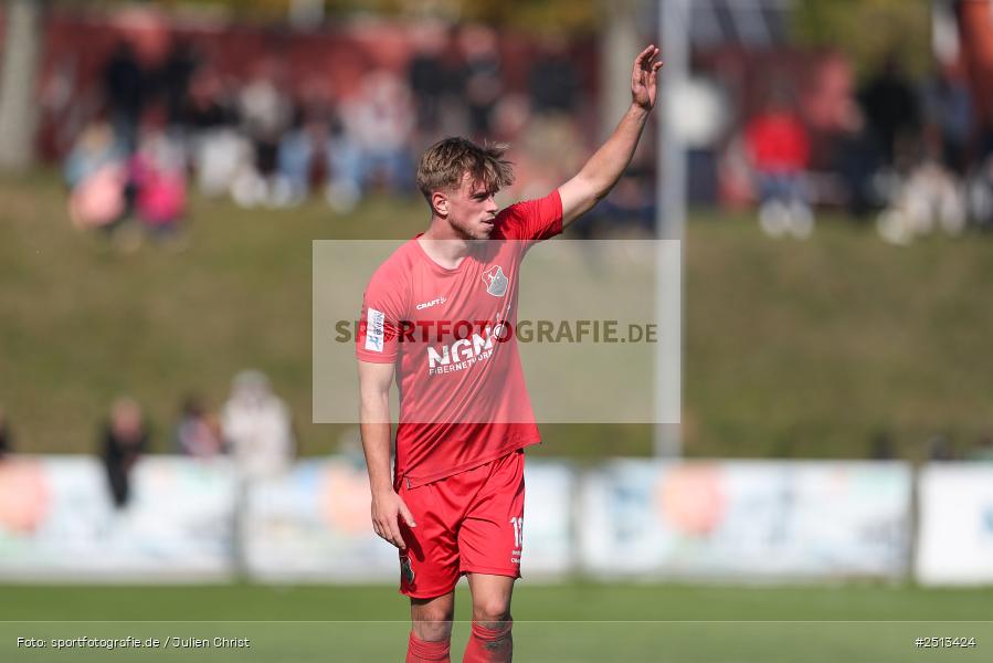 sport, action, TSV Aubstadt, TSV, SVA, SV Viktoria Aschaffenburg, Regionalliga Bayern, NGN Arena, Fussball, BFV, Aubstadt, 12. Spieltag, 03.10.2025 - Bild-ID: 2513424