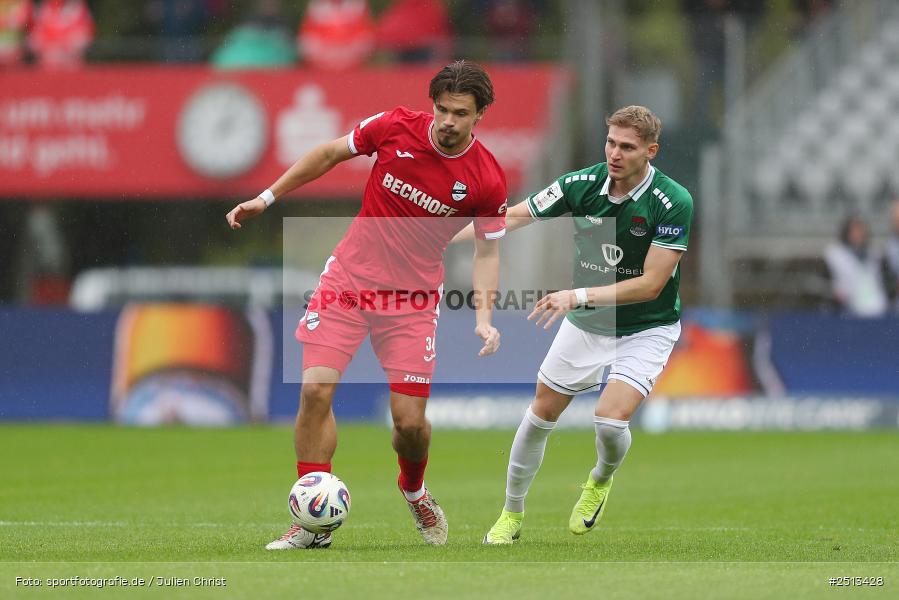 Sachs-Stadion, Schweinfurt, 04.10.2025, sport, action, Fussball, DFB, 10. Spieltag, 3. Liga, SCV, FCS, SC Verl, 1. FC Schweinfurt 1905 - Bild-ID: 2513428