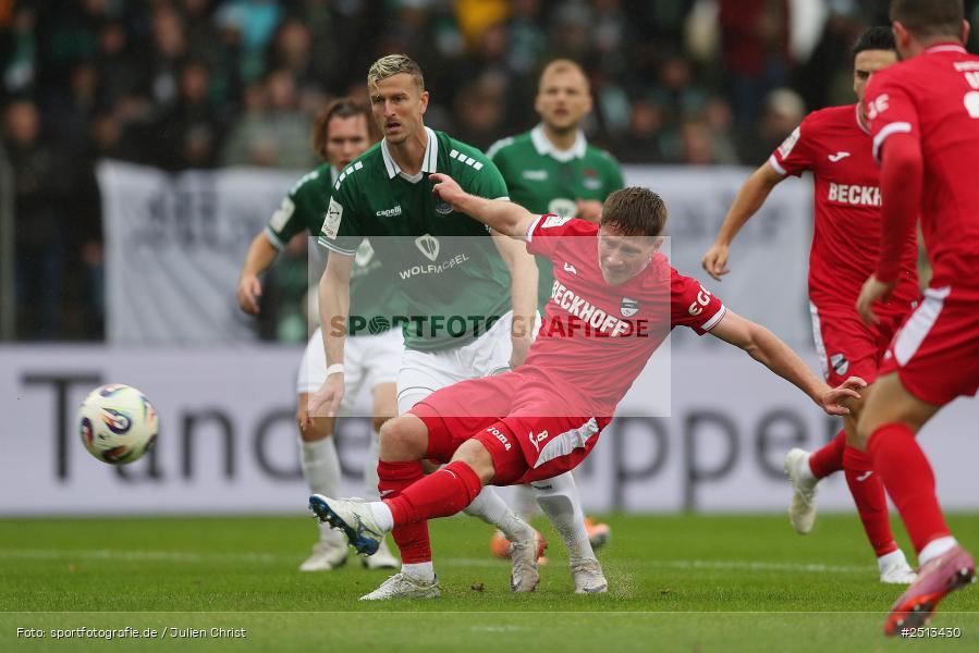 Sachs-Stadion, Schweinfurt, 04.10.2025, sport, action, Fussball, DFB, 10. Spieltag, 3. Liga, SCV, FCS, SC Verl, 1. FC Schweinfurt 1905 - Bild-ID: 2513430