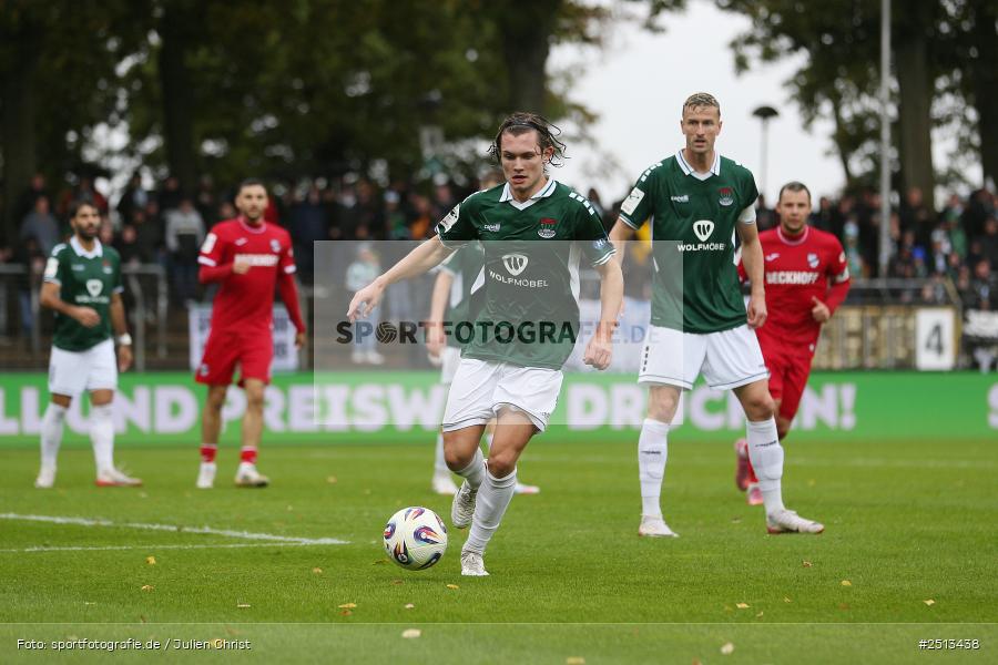 Sachs-Stadion, Schweinfurt, 04.10.2025, sport, action, Fussball, DFB, 10. Spieltag, 3. Liga, SCV, FCS, SC Verl, 1. FC Schweinfurt 1905 - Bild-ID: 2513438