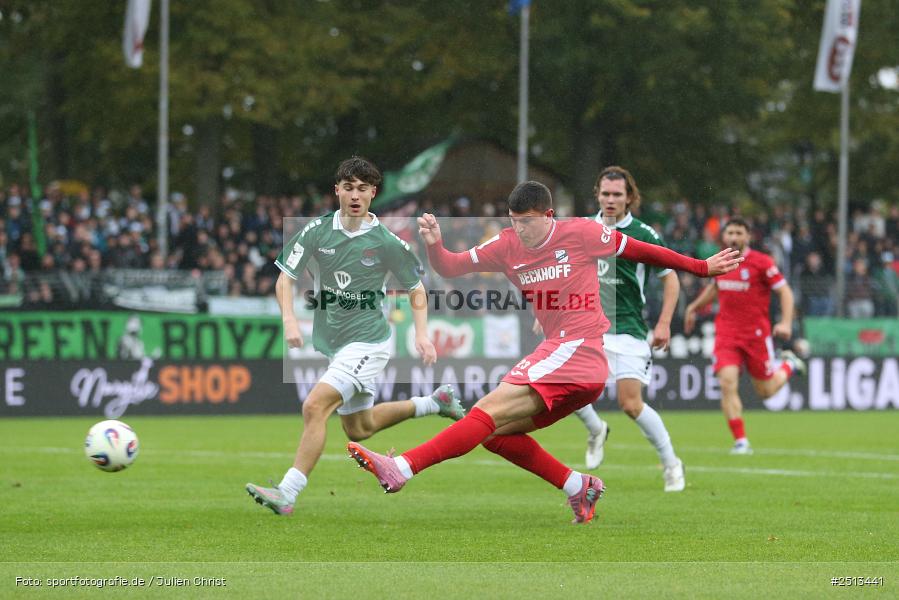 Sachs-Stadion, Schweinfurt, 04.10.2025, sport, action, Fussball, DFB, 10. Spieltag, 3. Liga, SCV, FCS, SC Verl, 1. FC Schweinfurt 1905 - Bild-ID: 2513441