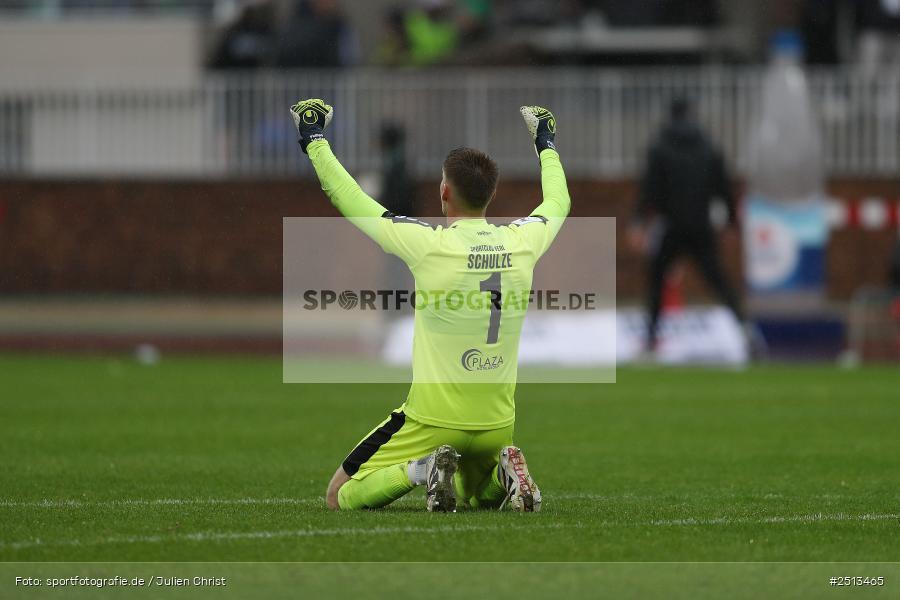 Sachs-Stadion, Schweinfurt, 04.10.2025, sport, action, Fussball, DFB, 10. Spieltag, 3. Liga, SCV, FCS, SC Verl, 1. FC Schweinfurt 1905 - Bild-ID: 2513465