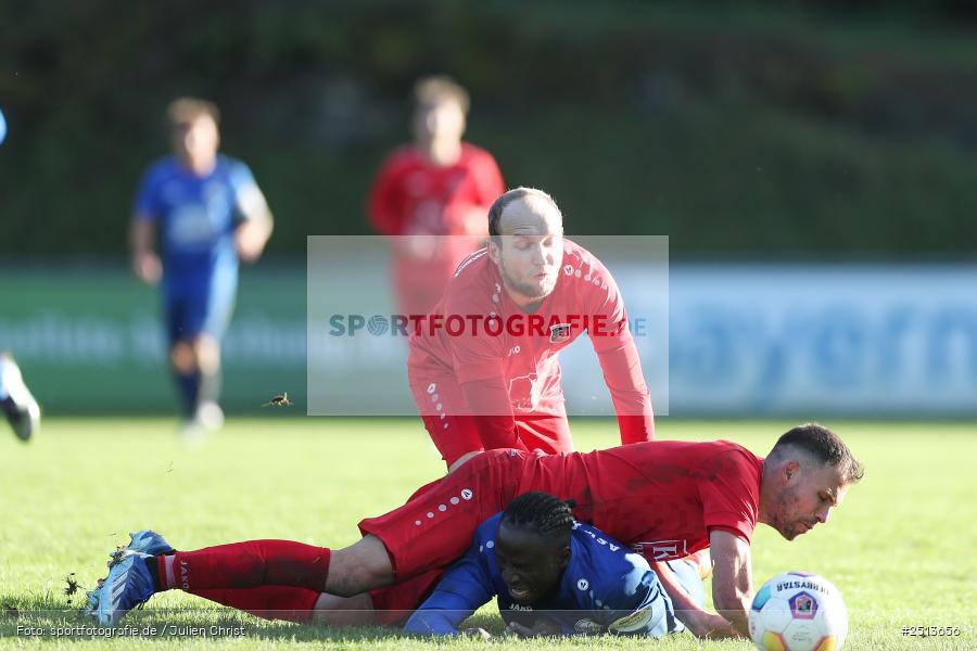 sport, action, Landesliga Nordwest, Kohlenberg Arena, Fussball, Fuchsstadt, FCF, BFV, ASV Rimpar, ASV, 14. Spieltag, 1. FC Fuchsstadt, 04.10.2025 - Bild-ID: 2513656