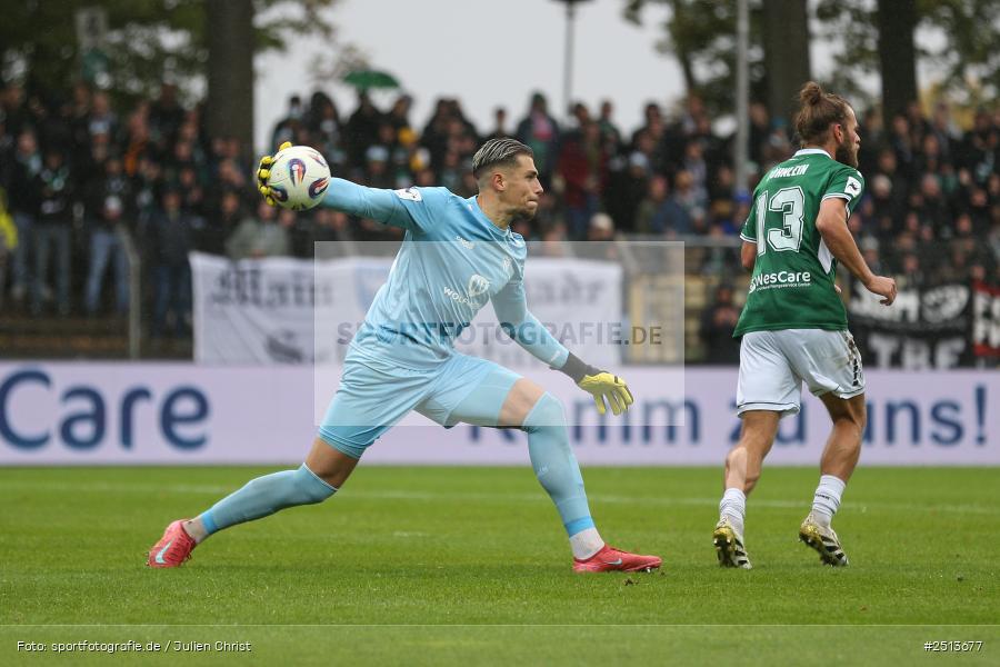 sport, action, Schweinfurt, Sachs-Stadion, SCV, SC Verl, Fussball, FCS, DFB, 3. Liga, 10. Spieltag, 1. FC Schweinfurt 1905, 04.10.2025 - Bild-ID: 2513677
