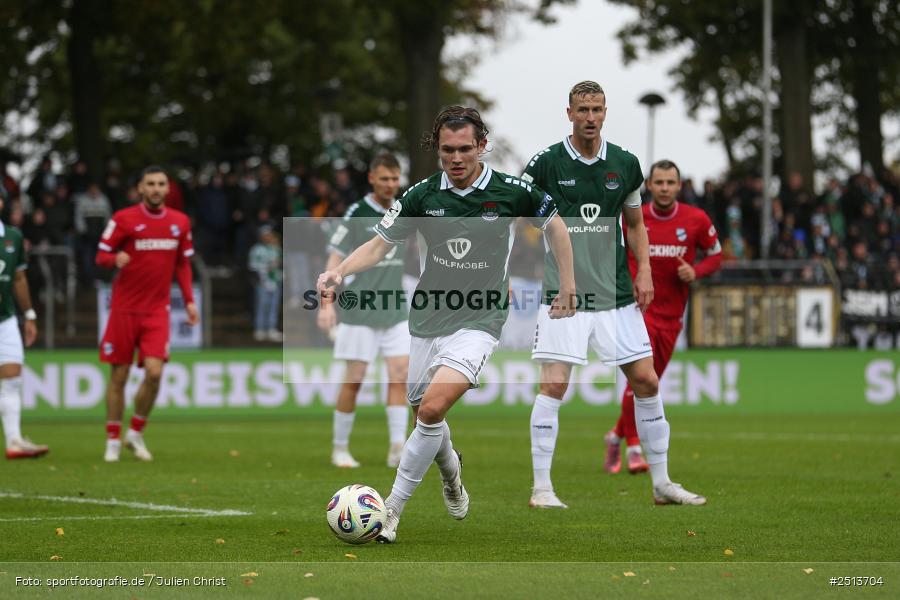 sport, action, Schweinfurt, Sachs-Stadion, SCV, SC Verl, Fussball, FCS, DFB, 3. Liga, 10. Spieltag, 1. FC Schweinfurt 1905, 04.10.2025 - Bild-ID: 2513704