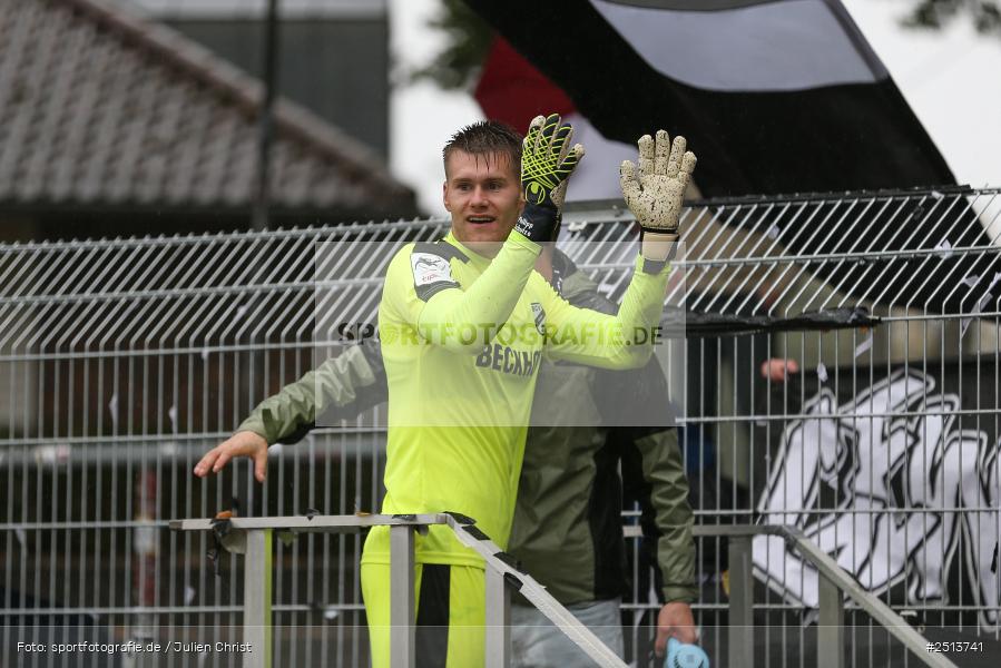 sport, action, Schweinfurt, Sachs-Stadion, SCV, SC Verl, Fussball, FCS, DFB, 3. Liga, 10. Spieltag, 1. FC Schweinfurt 1905, 04.10.2025 - Bild-ID: 2513741