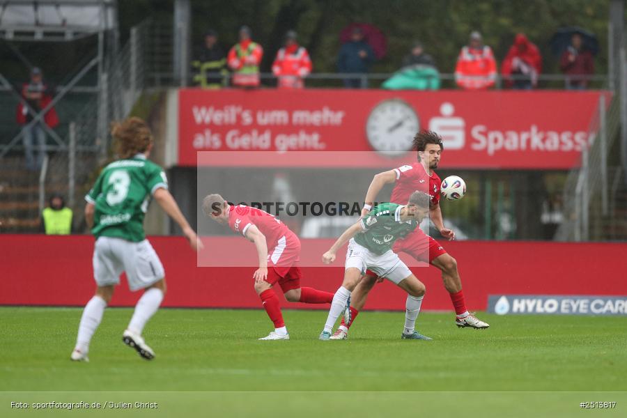 sport, action, Schweinfurt, Sachs-Stadion, SCV, SC Verl, Fussball, FCS, DFB, 3. Liga, 10. Spieltag, 1. FC Schweinfurt 1905, 04.10.2025 - Bild-ID: 2513817