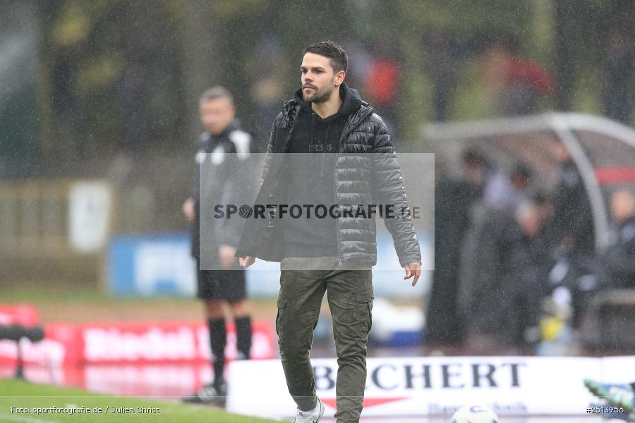 sport, action, Schweinfurt, Sachs-Stadion, SCV, SC Verl, Fussball, FCS, DFB, 3. Liga, 10. Spieltag, 1. FC Schweinfurt 1905, 04.10.2025 - Bild-ID: 2513956