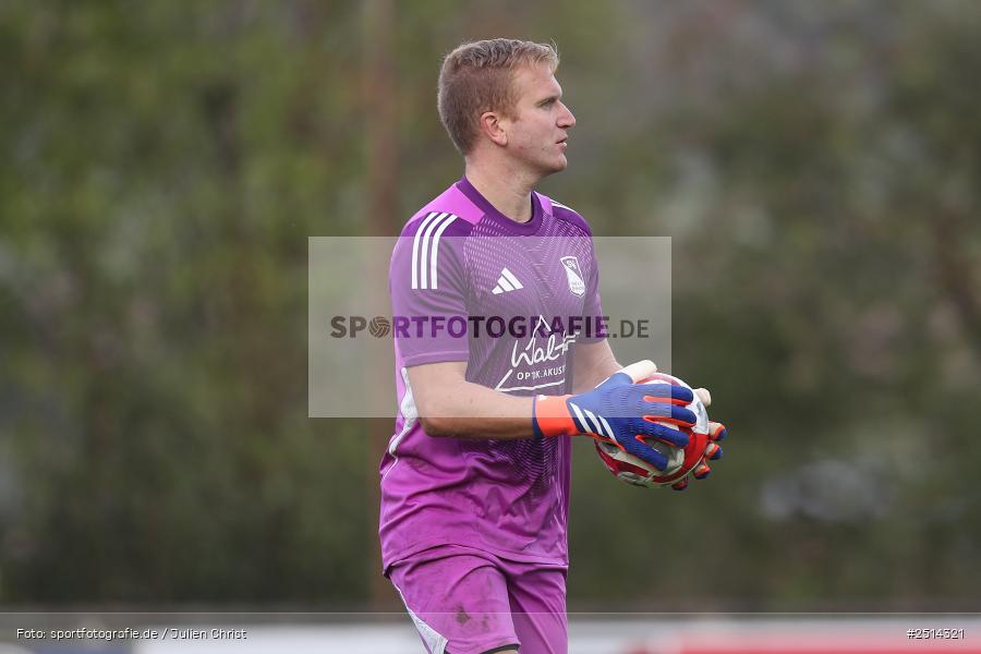 Sportgelände, Birkenfeld, 05.10.2025, sport, action, Fussball, BFV, 12. Spieltag, Bezirksliga Unterfranken West, TG Höchberg, SV Birkenfeld - Bild-ID: 2514321