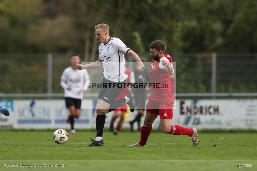 sport, action, TSV Lohr, Sportgelände, SSV Kitzingen, Lohr am Main, Fussball, Bezirksliga Unterfranken West, BFV, 12. Spieltag, 05.10.2025 - Bild-ID: 2514380