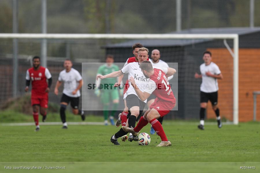 sport, action, TSV Lohr, Sportgelände, SSV Kitzingen, Lohr am Main, Fussball, Bezirksliga Unterfranken West, BFV, 12. Spieltag, 05.10.2025 - Bild-ID: 2514410