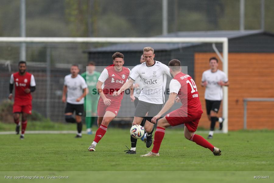 sport, action, TSV Lohr, Sportgelände, SSV Kitzingen, Lohr am Main, Fussball, Bezirksliga Unterfranken West, BFV, 12. Spieltag, 05.10.2025 - Bild-ID: 2514411