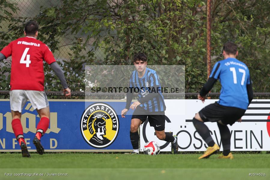 sport, action, TG Höchberg, Sportgelände, SV Birkenfeld, Fussball, Birkenfeld, Bezirksliga Unterfranken West, BFV, 12. Spieltag, 05.10.2025 - Bild-ID: 2514526