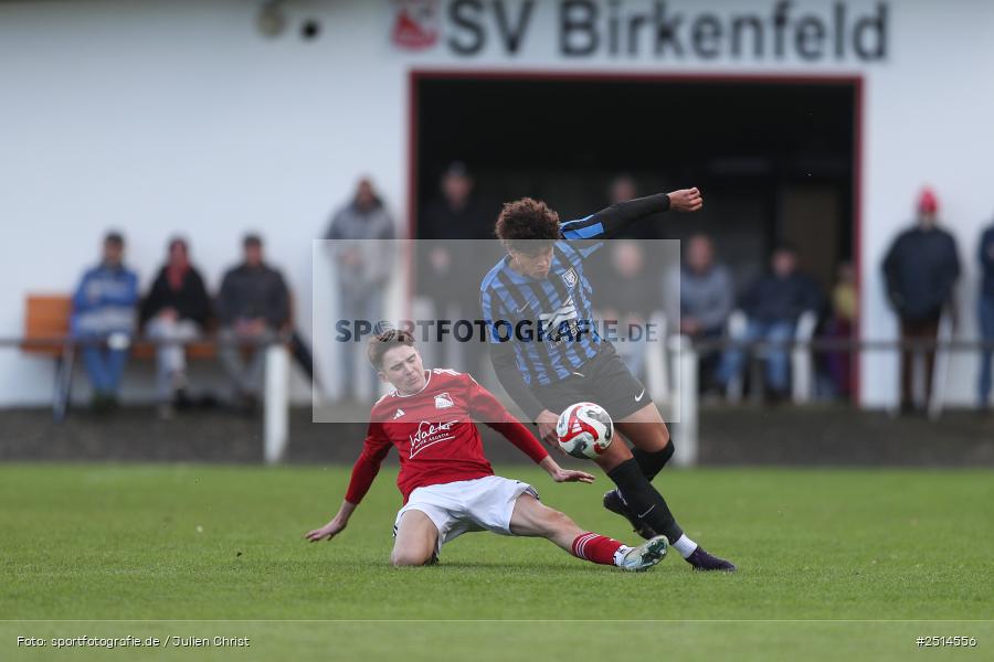 sport, action, TG Höchberg, Sportgelände, SV Birkenfeld, Fussball, Birkenfeld, Bezirksliga Unterfranken West, BFV, 12. Spieltag, 05.10.2025 - Bild-ID: 2514556