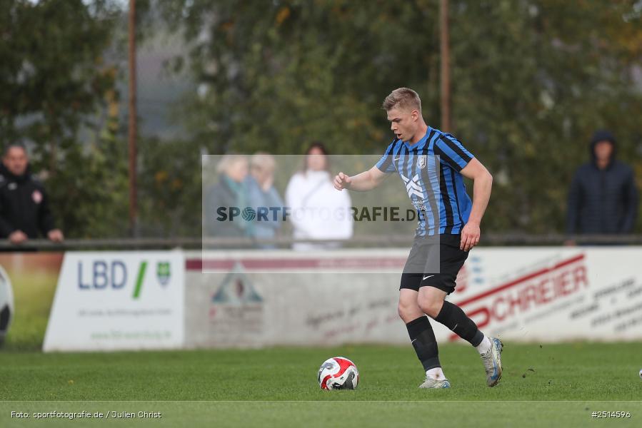 sport, action, TG Höchberg, Sportgelände, SV Birkenfeld, Fussball, Birkenfeld, Bezirksliga Unterfranken West, BFV, 12. Spieltag, 05.10.2025 - Bild-ID: 2514596