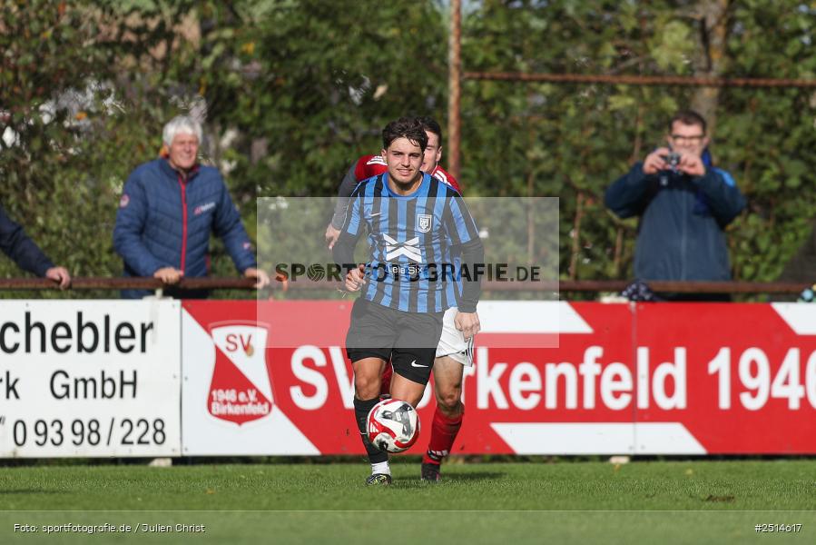 sport, action, TG Höchberg, Sportgelände, SV Birkenfeld, Fussball, Birkenfeld, Bezirksliga Unterfranken West, BFV, 12. Spieltag, 05.10.2025 - Bild-ID: 2514617