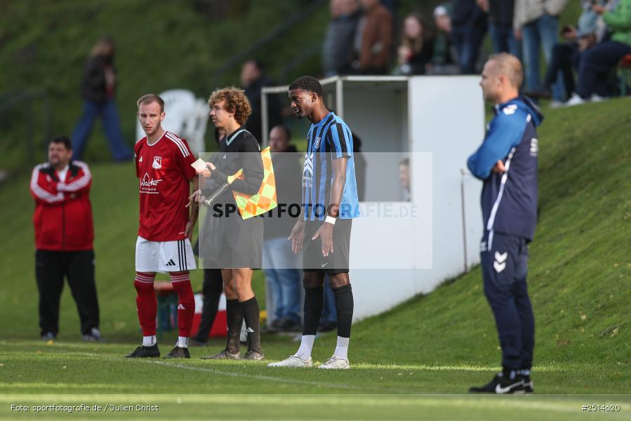 sport, action, TG Höchberg, Sportgelände, SV Birkenfeld, Fussball, Birkenfeld, Bezirksliga Unterfranken West, BFV, 12. Spieltag, 05.10.2025 - Bild-ID: 2514620