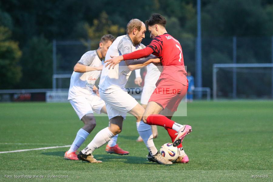 sport, action, TuS Frammersbach, TUS, Landesliga Nordwest, Fussball, Fuhrmann Arena, Frammersbach, FCF, BFV, 15. Spieltag, 10.10.2025, 1. FC Fuchsstadt - Bild-ID: 2514789