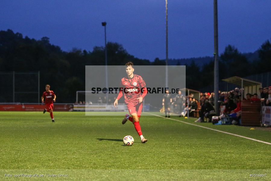 sport, action, TuS Frammersbach, TUS, Landesliga Nordwest, Fussball, Fuhrmann Arena, Frammersbach, FCF, BFV, 15. Spieltag, 10.10.2025, 1. FC Fuchsstadt - Bild-ID: 2514807