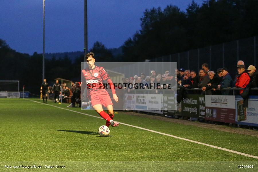 sport, action, TuS Frammersbach, TUS, Landesliga Nordwest, Fussball, Fuhrmann Arena, Frammersbach, FCF, BFV, 15. Spieltag, 10.10.2025, 1. FC Fuchsstadt - Bild-ID: 2514808