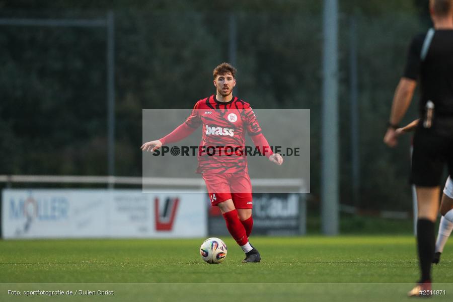 sport, action, TuS Frammersbach, TUS, Landesliga Nordwest, Fussball, Fuhrmann Arena, Frammersbach, FCF, BFV, 15. Spieltag, 10.10.2025, 1. FC Fuchsstadt - Bild-ID: 2514871