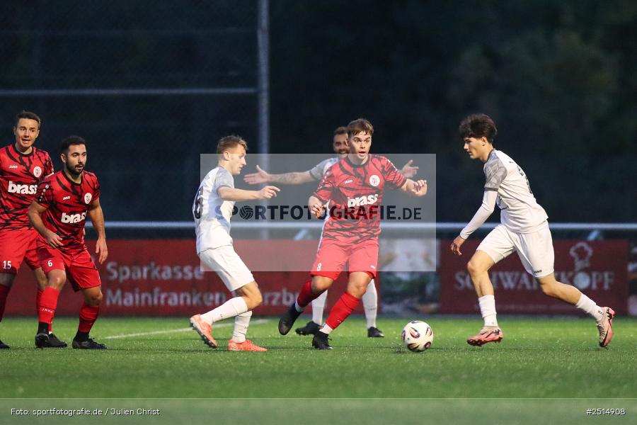 sport, action, TuS Frammersbach, TUS, Landesliga Nordwest, Fussball, Fuhrmann Arena, Frammersbach, FCF, BFV, 15. Spieltag, 10.10.2025, 1. FC Fuchsstadt - Bild-ID: 2514908