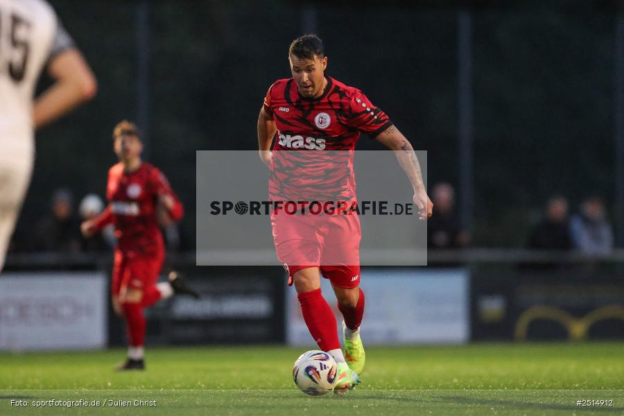 sport, action, TuS Frammersbach, TUS, Landesliga Nordwest, Fussball, Fuhrmann Arena, Frammersbach, FCF, BFV, 15. Spieltag, 10.10.2025, 1. FC Fuchsstadt - Bild-ID: 2514912