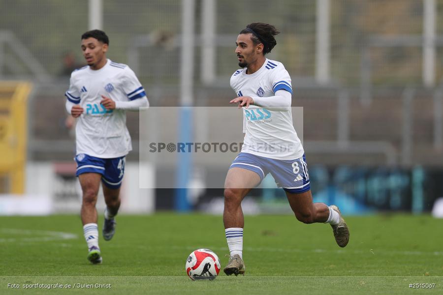 Stadion am Schönbusch, Aschaffenburg, 11.10.2025, sport, action, BFV, 13. Spieltag, Fussball, Regionalliga Bayern, FVI, SVA, FV Illertissen, SV Viktoria Aschaffenburg - Bild-ID: 2515067