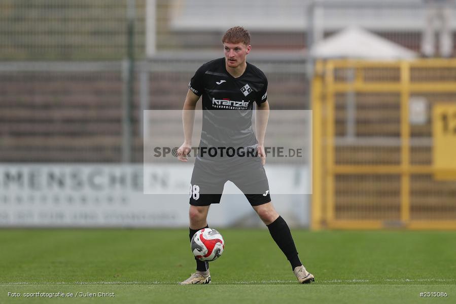 Stadion am Schönbusch, Aschaffenburg, 11.10.2025, sport, action, BFV, 13. Spieltag, Fussball, Regionalliga Bayern, FVI, SVA, FV Illertissen, SV Viktoria Aschaffenburg - Bild-ID: 2515086