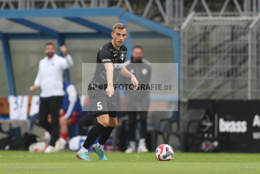 Stadion am Schönbusch, Aschaffenburg, 11.10.2025, sport, action, BFV, 13. Spieltag, Fussball, Regionalliga Bayern, FVI, SVA, FV Illertissen, SV Viktoria Aschaffenburg - Bild-ID: 2515089