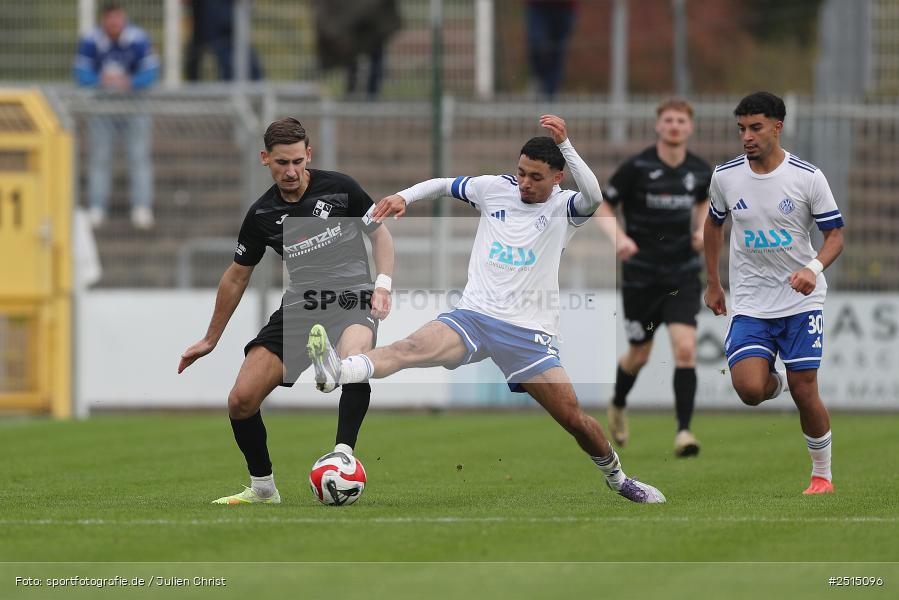 Stadion am Schönbusch, Aschaffenburg, 11.10.2025, sport, action, BFV, 13. Spieltag, Fussball, Regionalliga Bayern, FVI, SVA, FV Illertissen, SV Viktoria Aschaffenburg - Bild-ID: 2515096